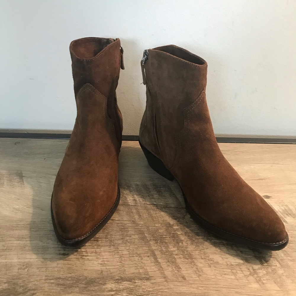 THE SELLER Brown SUEDE Western ANKLE Boots BOOTIES